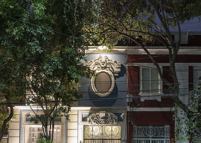 Roso Guest House Mexico City